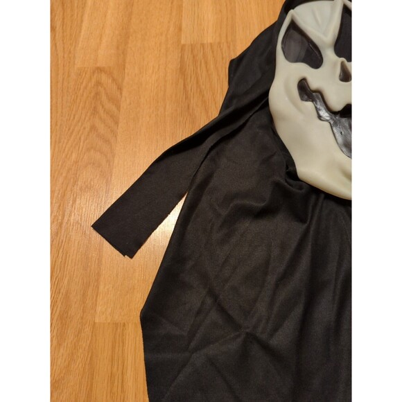 Ghost Face Scream Mask Easter Unlimited 9206 Squiggly Smile Halloween - Picture 4 of 9